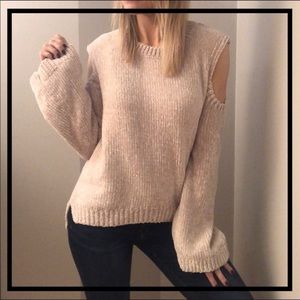 EXPRES Beige/Light Brown Cold Shoulder Sweater Size Medium
